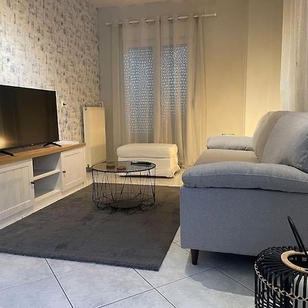 Letty'S Cozy Flat Apartment Peraia  ภายนอก รูปภาพ