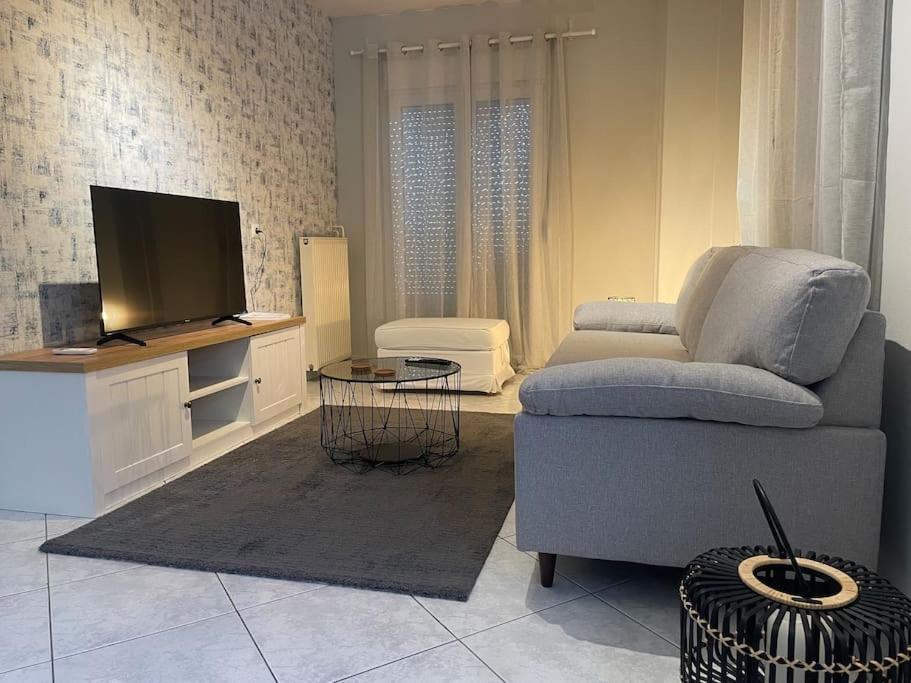 Letty'S Cozy Flat Apartment Peraia  ภายนอก รูปภาพ