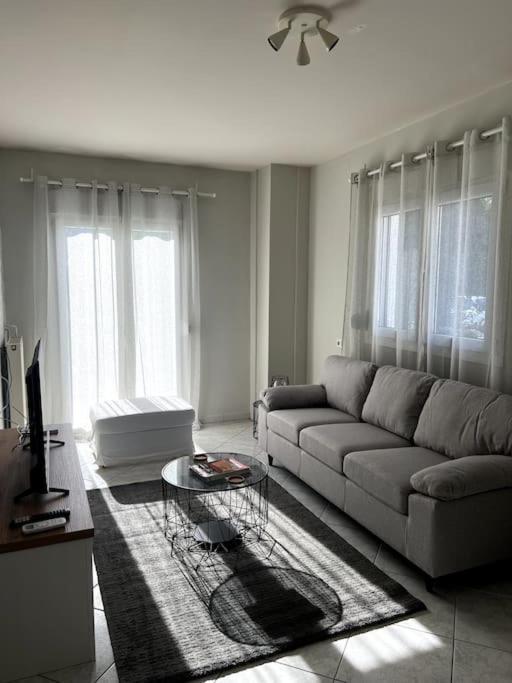 Letty'S Cozy Flat Apartment Peraia  ภายนอก รูปภาพ
