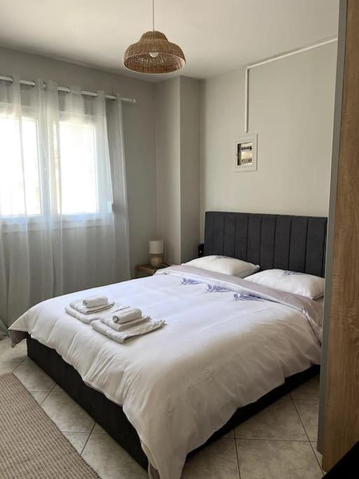Letty'S Cozy Flat Apartment Peraia  ภายนอก รูปภาพ